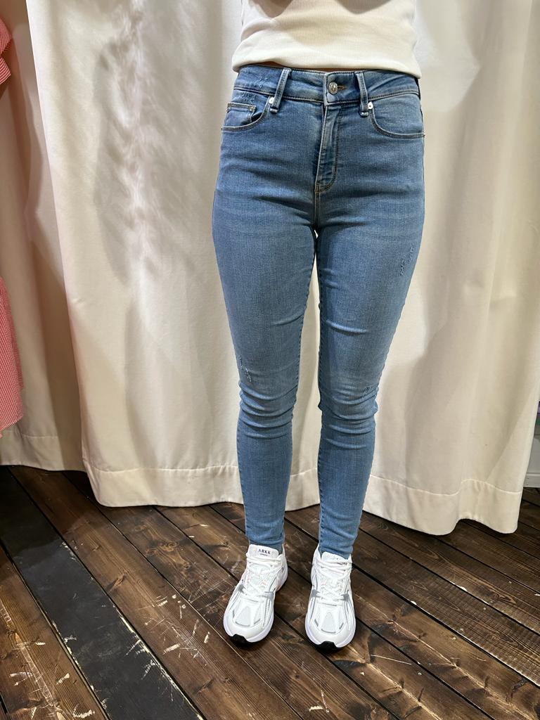 Alexa Jeans